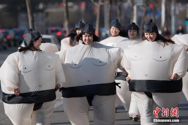 ????未來(lái)12天內(nèi)要3次對(duì)陣火箭？索漢：好啊 法克火箭！
